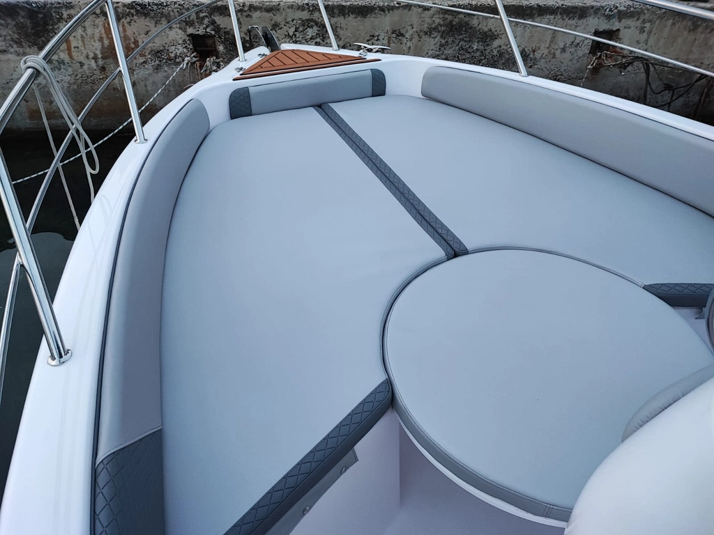 Blueline 21 150HP - picture 6